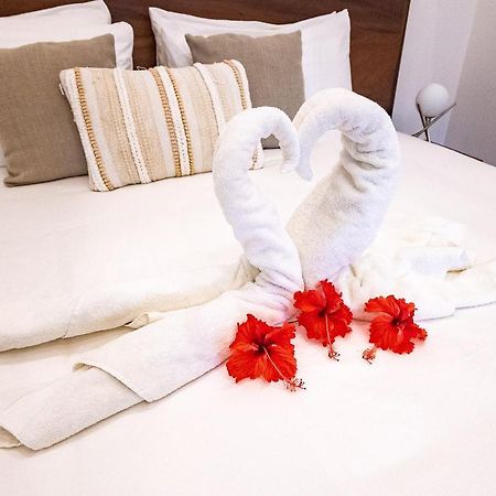 Aves Hotel モンテスマ エクステリア 写真